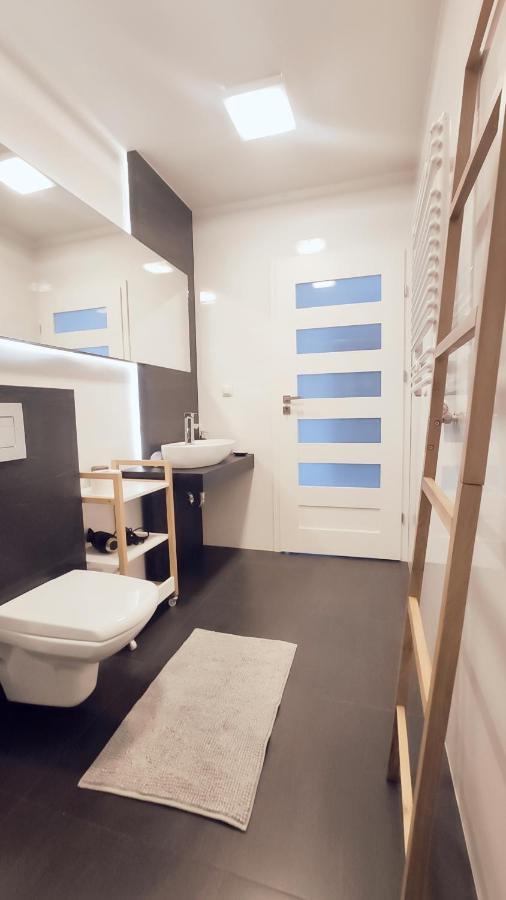 Lokietka 8B By Homeprime Kraków Eksteriør billede