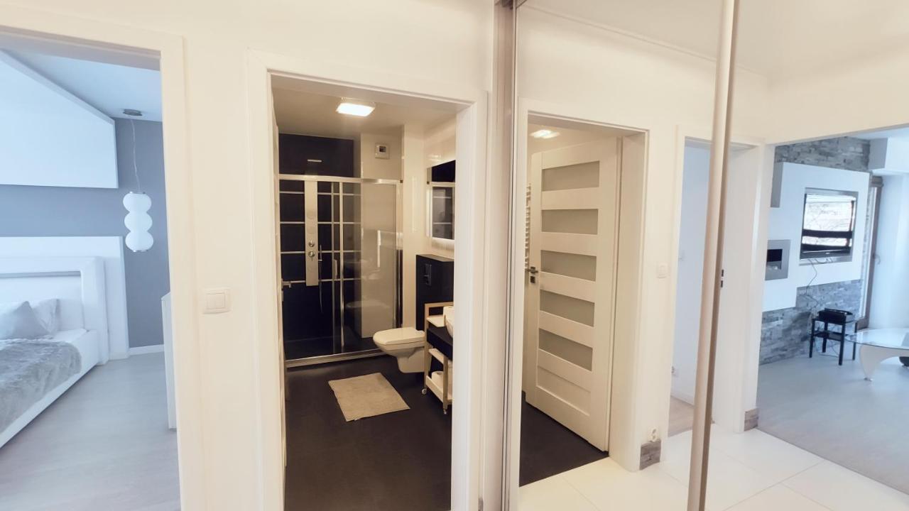 Lokietka 8B By Homeprime Kraków Eksteriør billede